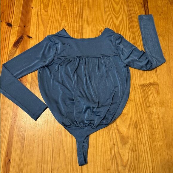 Intimately Free People Turnt Bodysuit Women’s SIZE MED V-Neck Blue Metal FP - Picture 14 of 14